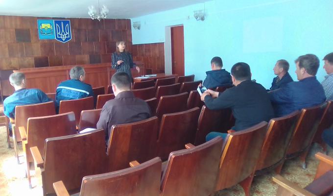 В Новопсковській райдержадміністрації відбулася нарада щодо проблемних питань, які виникають у пожежонебезпечний період