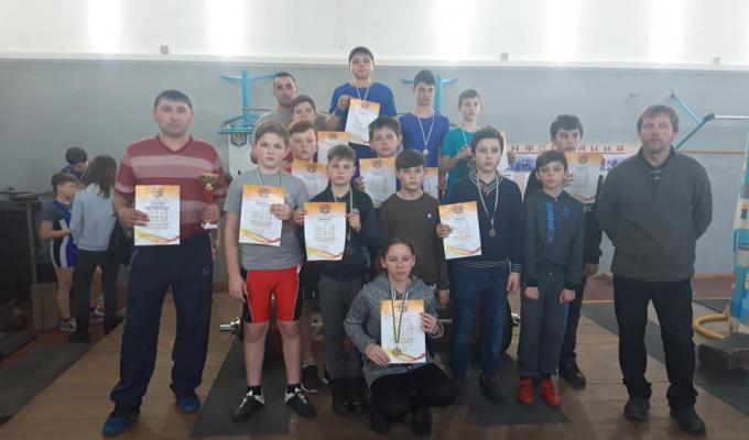Результати участі юних важкоатлетів у чемпіонаті Луганської області