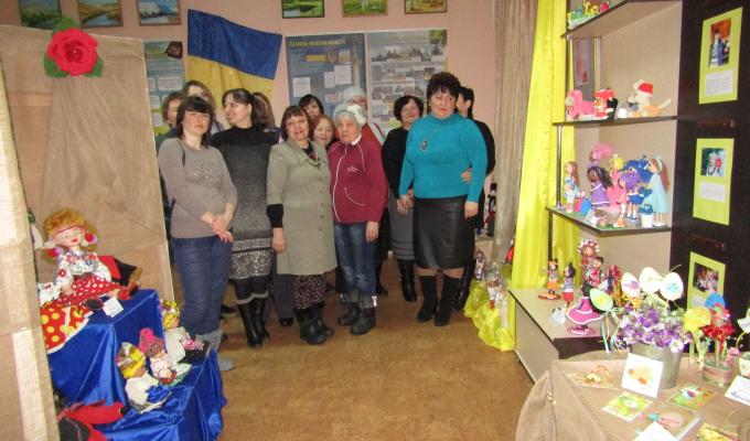 Виставка авторських ляльок «Ляльковий вернісаж».