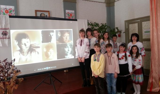 Проведено літературно-музичний журнал "Чарівна квітка України".
