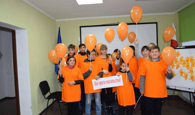 Учні долучилися до щорічної Всеукраїнської акції «16 днів проти насильства»