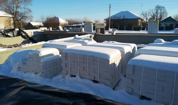 Триває будівництво нової амбулаторії в селі Піски