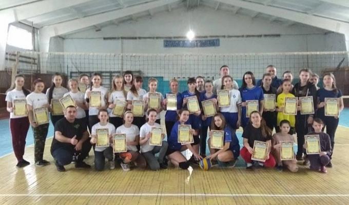 Тривають районні змагань з волейболу