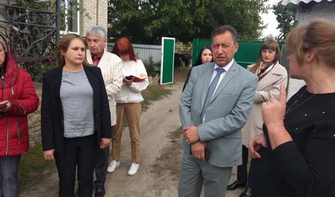 19 вересня до Новопсковського району завітав з робочим візитом голова Луганської облдержадміністрації – керівник обласної військово-цивільної адміністрації Віталій Комарницький.