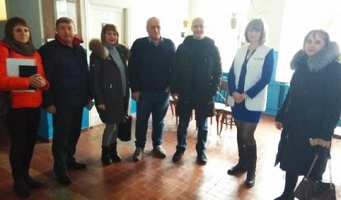З метою підвищення доступності та якості медичного обслуговування населення у сільській місцевості в.о. голови Новопсковської райдержадміністрації Слюсарєва Світлана очолила поїздку до Білолуцької селищної ради робочої групи з підготовки проектів для учас
