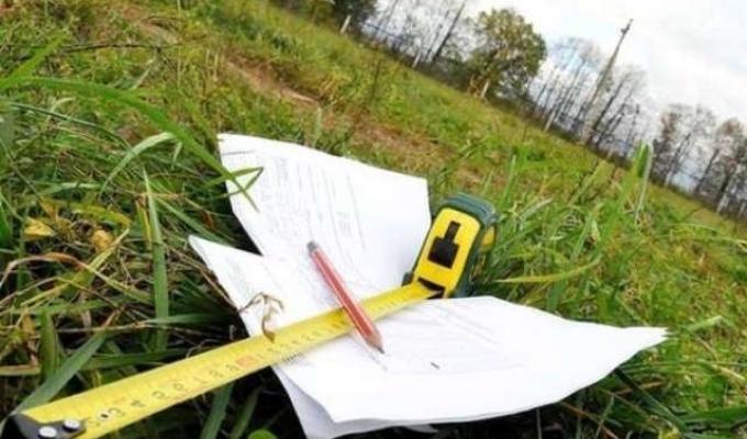 Повернуто землю у комунальну власність