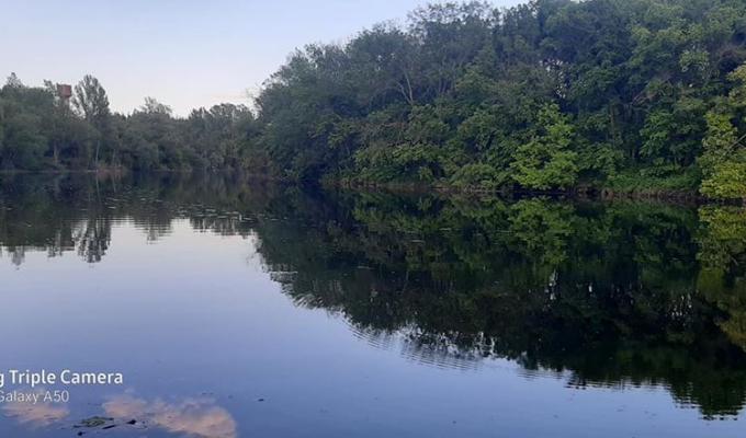 Згідно проведених досліджень вода у річці Айдар відповідає нормативам якості