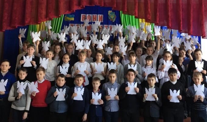 День українського добровольця відзначили в навчальних закладах району.