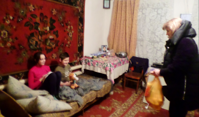 Голова райдержадміністрації привітала багатодітні родини з Днем Святого Миколая. 
