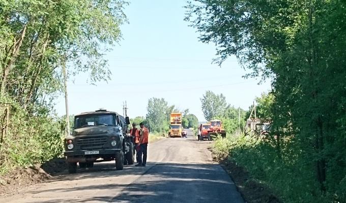 На Новопсковщині триває поточний середній ремонт автомобільної дороги загального користування 