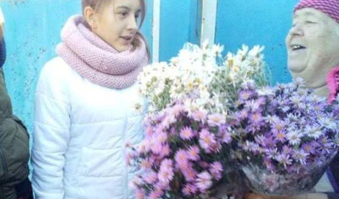 Учні   закладів загальної середньої освіти взяли участь у виховних  заходах, присвячених  Дню людей похилого віку та Дню ветерана