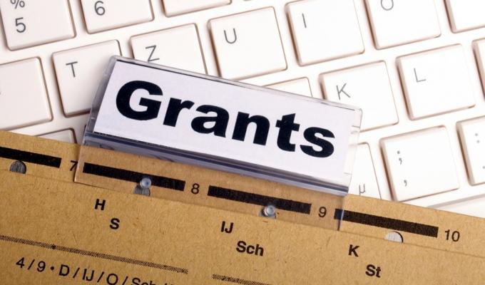 Увага! Інформаційні бюлетені щодо грантів, конкурсів та можливостей!