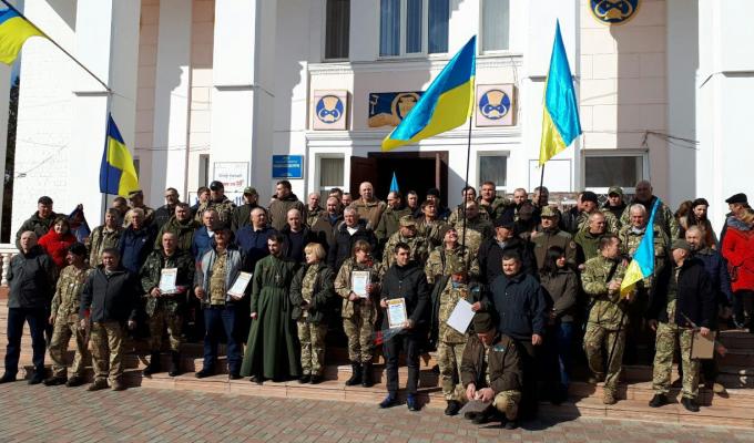 День українського добровольця - свято, що відзначається в Україні 14 березня.