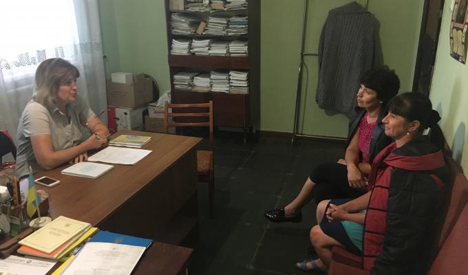 Голова Новопсковської райдержадміністрації Людмила Латишева провела виїзний прийом громадян у селі Закотне.