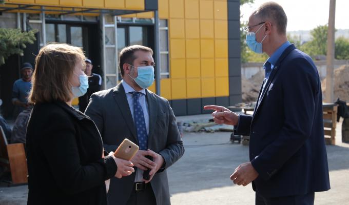 В рамках робочої поїздки на Новопсковщину Сергій Гайдай ознайомився з роботою соціально важливих об'єктів району