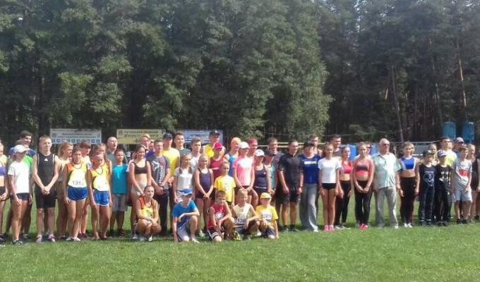 Команда юних легкоатлетів Новопсковщини взяла участь у  чемпіонаті області з легкої атлетики