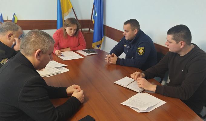 Розглянуто питання щодо вжиття необхідних заходів для недопущення виникнення нещасних випадків серед населення під час святкування Хрещення Господнє на водних об’єктах Новопсковського району