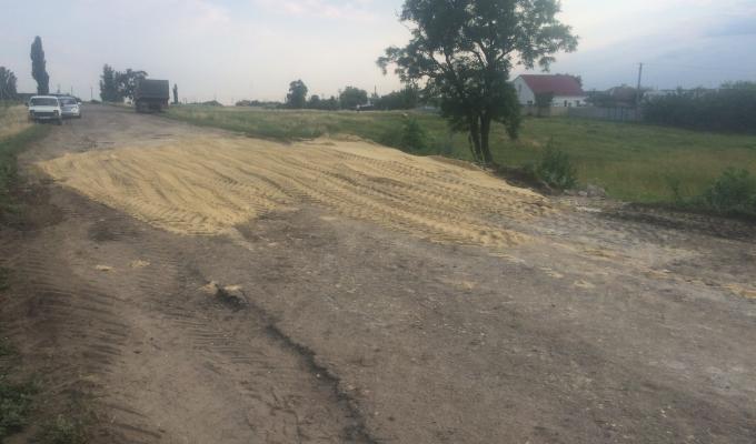 Небезпечна яма в селі Донцівка ліквідована
