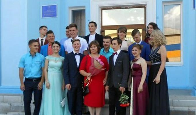 Відбулися випускні вечори в навчальних закладах району.