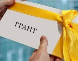 МОМ планує надати 100 грантів для молодих мешканців Донецької і Луганської областей (по 50 бенефіціарів на кожну область) 