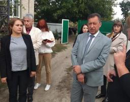 19 вересня до Новопсковського району завітав з робочим візитом голова Луганської облдержадміністрації – керівник обласної військово-цивільної адміністрації Віталій Комарницький.