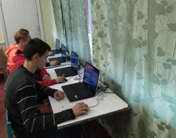 У грудні цього року 8 закладів загальної середньої освіти району: Білолуцька, Закотненська, Донцівська, Булавинівська, Рогівська, Березівська ЗОШ І-ІІ ступенів та Новорозсошанська і Риб’янцівська ЗОШ І-ІІІ ступенів, отримали персональні комп’ютери.