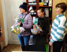 Подарунки дітям до Дня Святого Миколая 